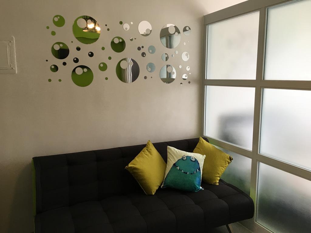 Mary'S Crib Cityland Prime Tagaytay With Free Wifi & Swimming 大雅台 外观 照片
