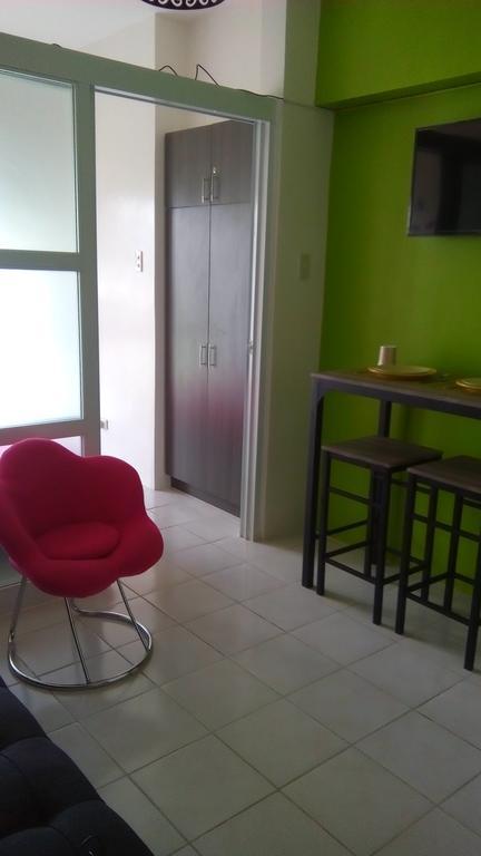 Mary'S Crib Cityland Prime Tagaytay With Free Wifi & Swimming 大雅台 外观 照片