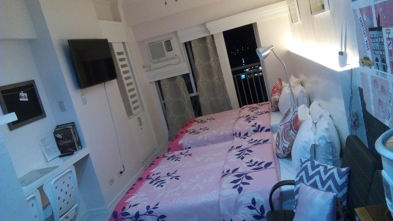 Mary'S Crib Cityland Prime Tagaytay With Free Wifi & Swimming 大雅台 外观 照片